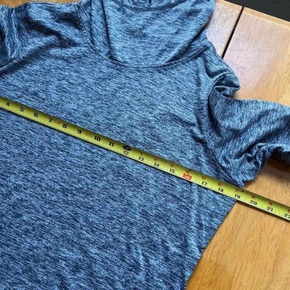 REEBOK Sz M Marled Gray Hoodie Thumbholes Stretch Activewear Top Sport Shirt - Picture 7 of 9